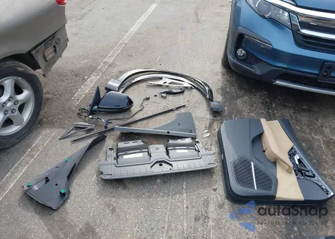 2020 Audi Q8 Prestige 55 Tfsi Quattro Tiptronic from USA, damaged, VIN WA1FVAF12LD003152